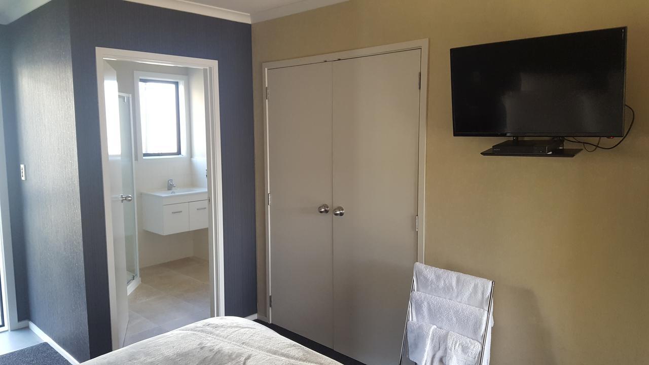 Heta Road B&B New Plymouth Ngoại thất bức ảnh