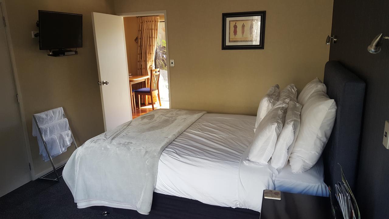 Heta Road B&B New Plymouth Ngoại thất bức ảnh
