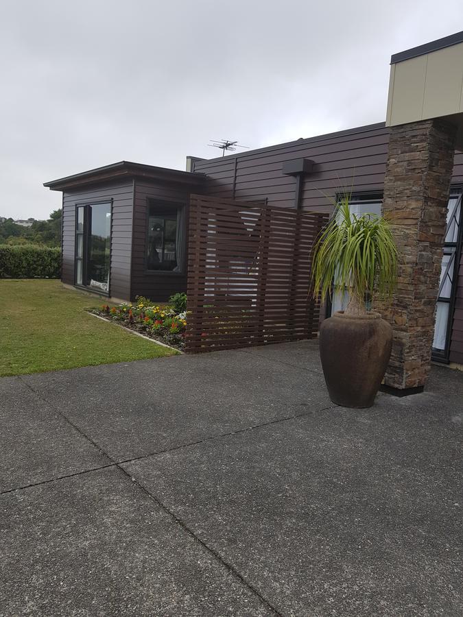 Heta Road B&B New Plymouth Ngoại thất bức ảnh